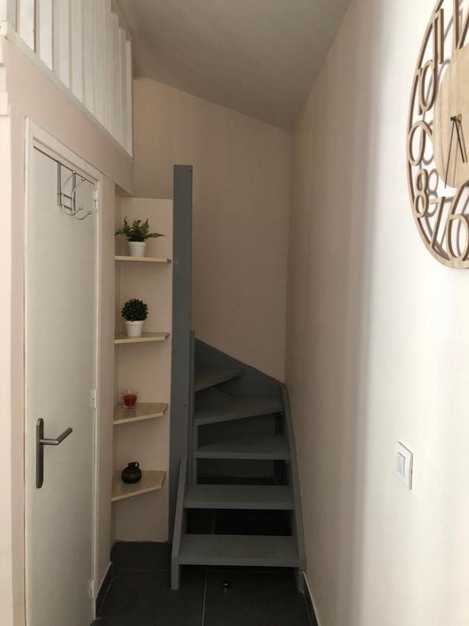 Studio Calme Et Agreable Avec Acces Jardin Partage Le Bar-sur-Loup Bagian luar foto