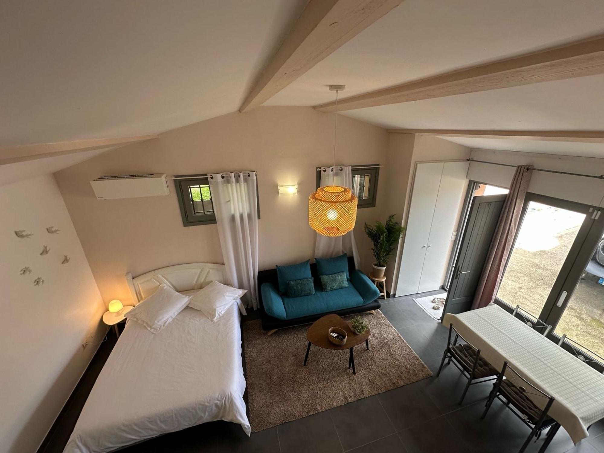 Studio Calme Et Agreable Avec Acces Jardin Partage Le Bar-sur-Loup Bagian luar foto